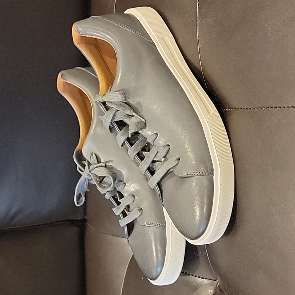 Clarks Mens Unstructured Gray Leather Sneaker 12